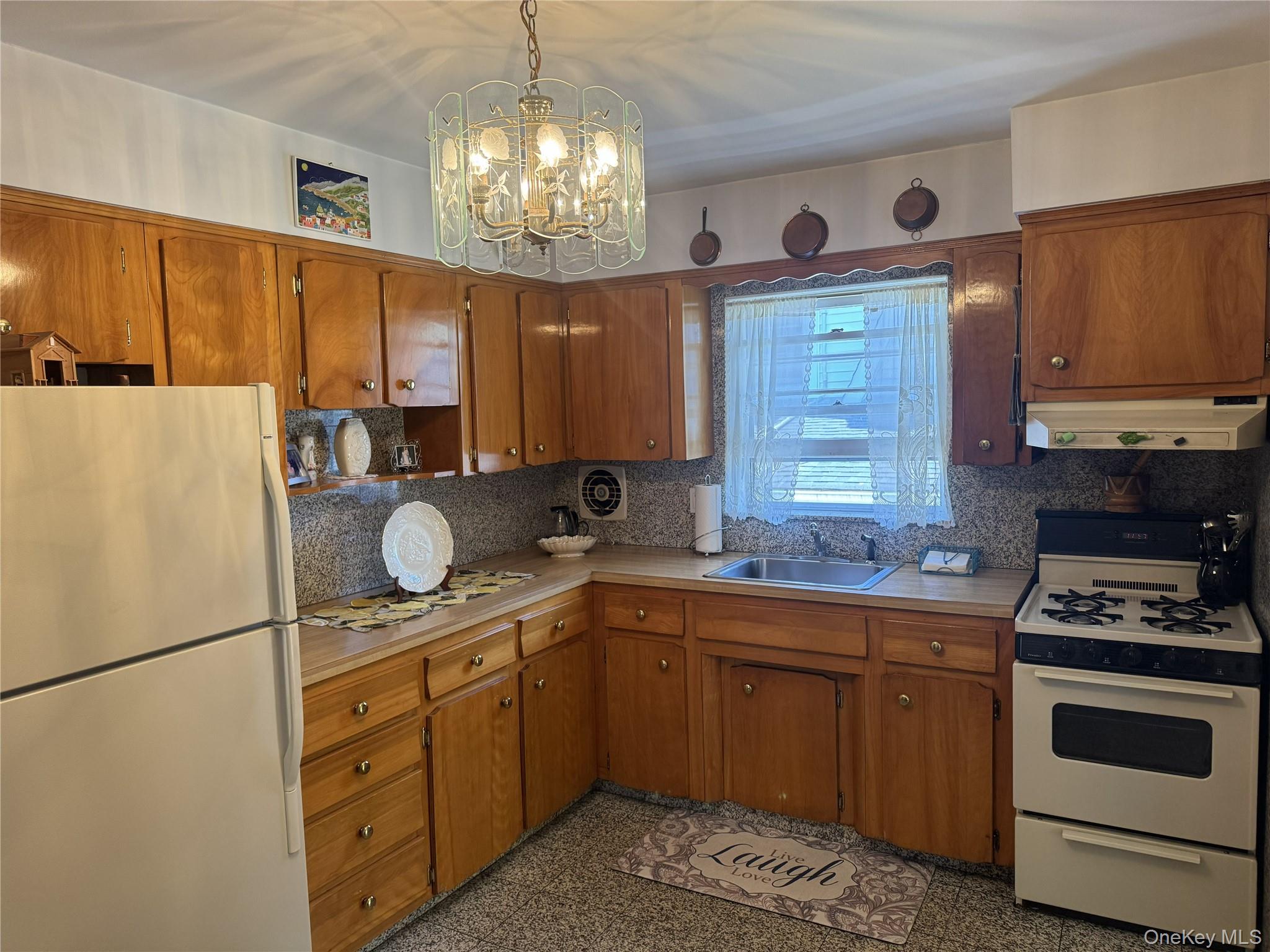 30 Malverne Avenue Property Photo 16