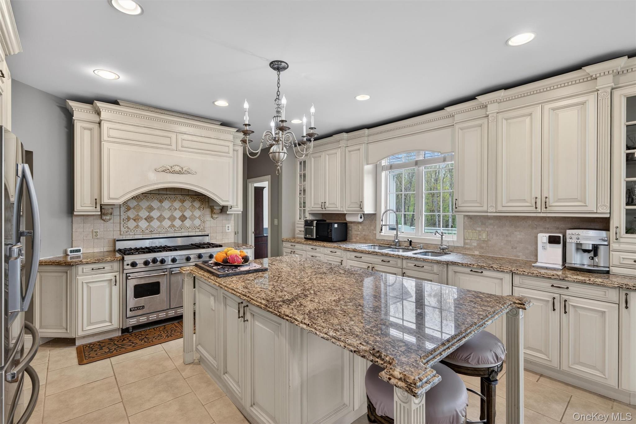 23 Greenwich Avenue Property Photo 10