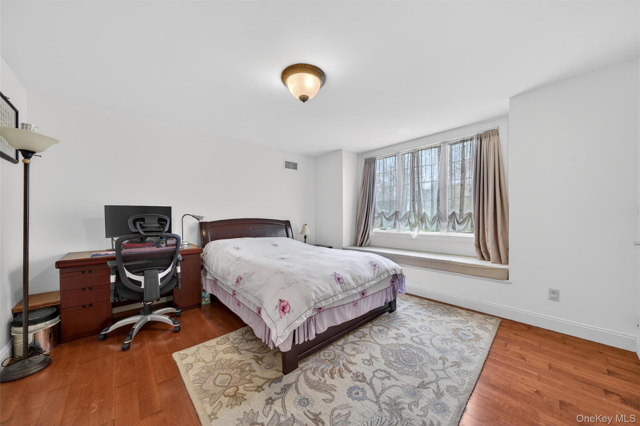 23 Greenwich Avenue Property Photo 31