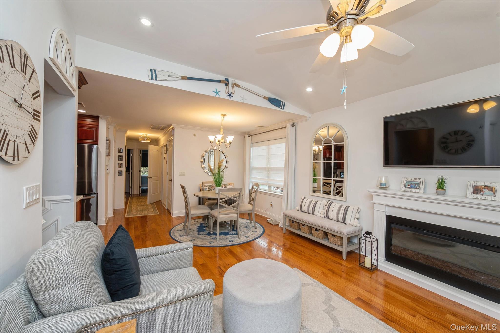 608 Carman Avenue C2 Property Photo 6