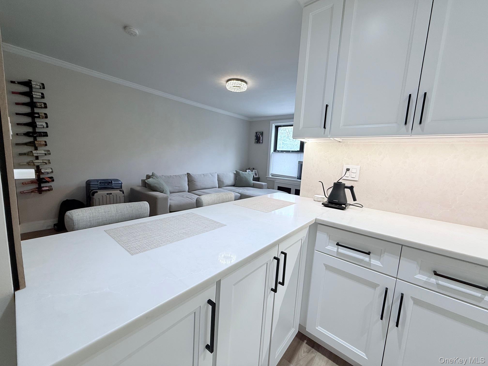 83-85 Woodhaven Boulevard 2e Property Photo 7