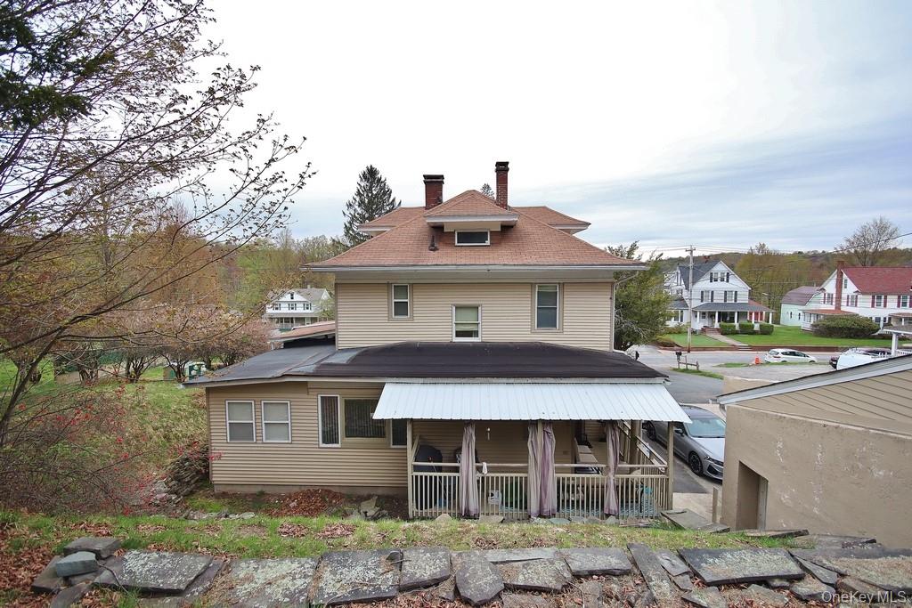 278 S Main Street Property Photo 6