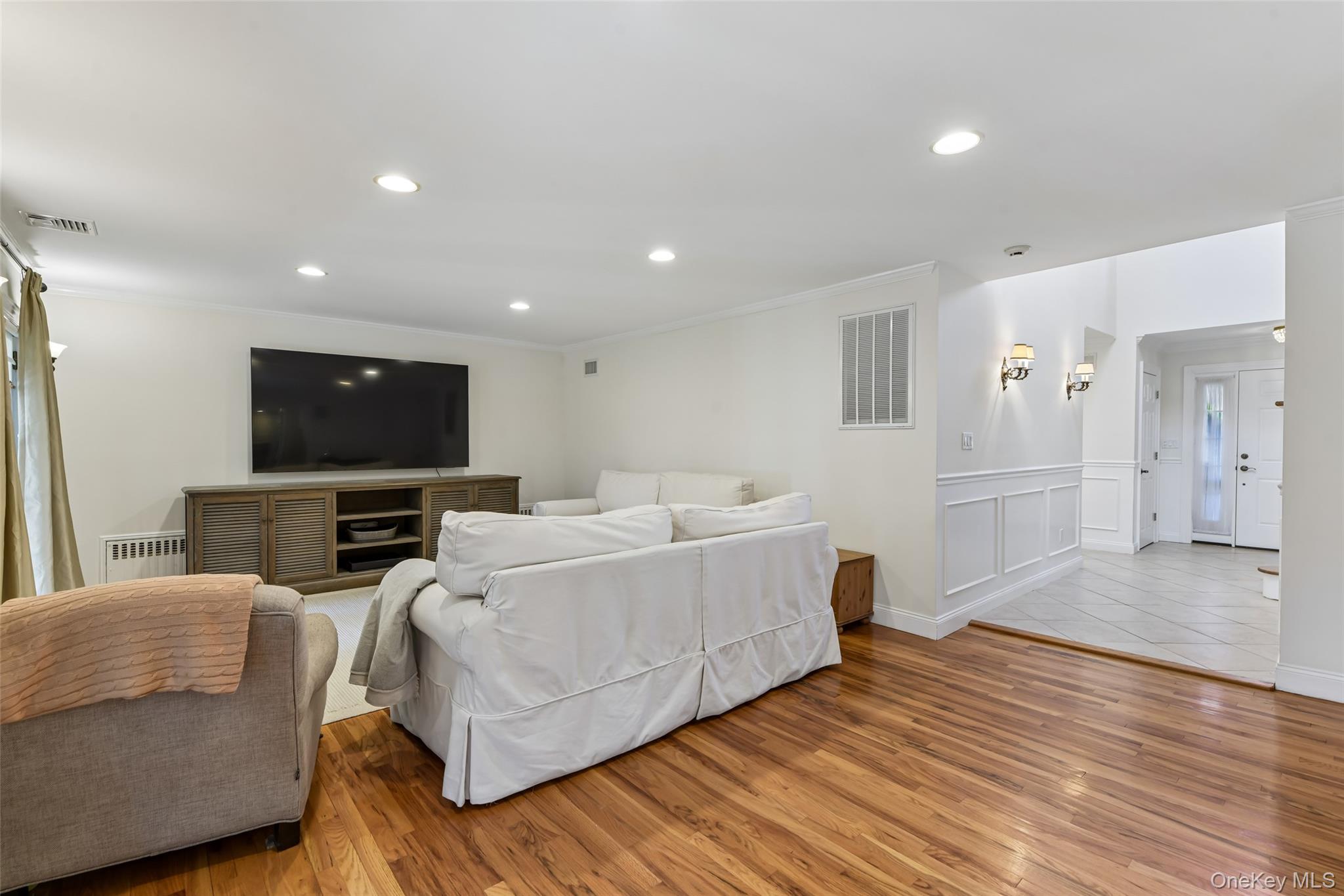 111 Palmyra Avenue Property Photo 13