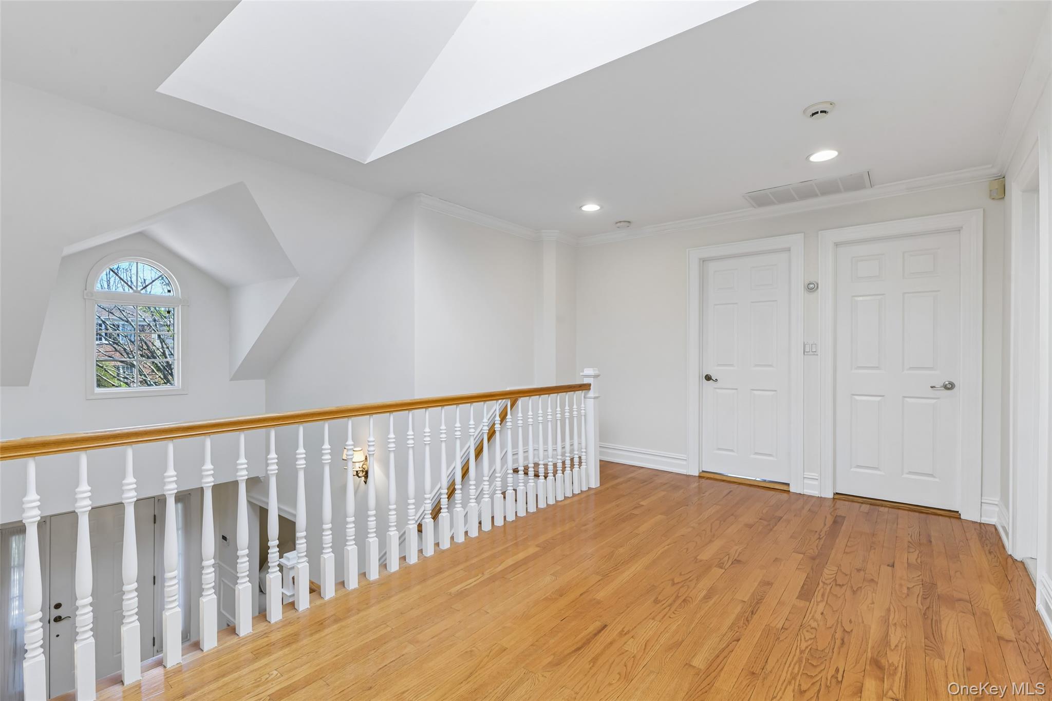 111 Palmyra Avenue Property Photo 14