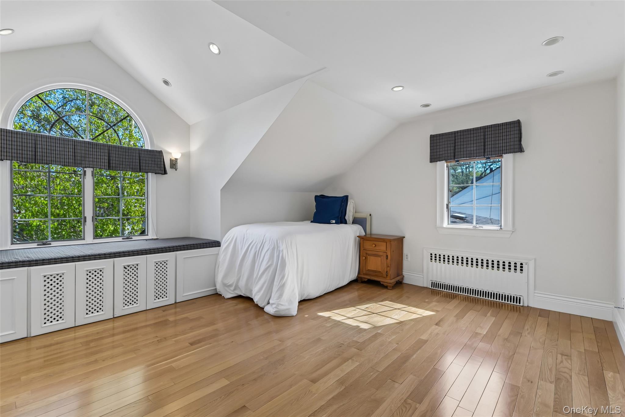 111 Palmyra Avenue Property Photo 19
