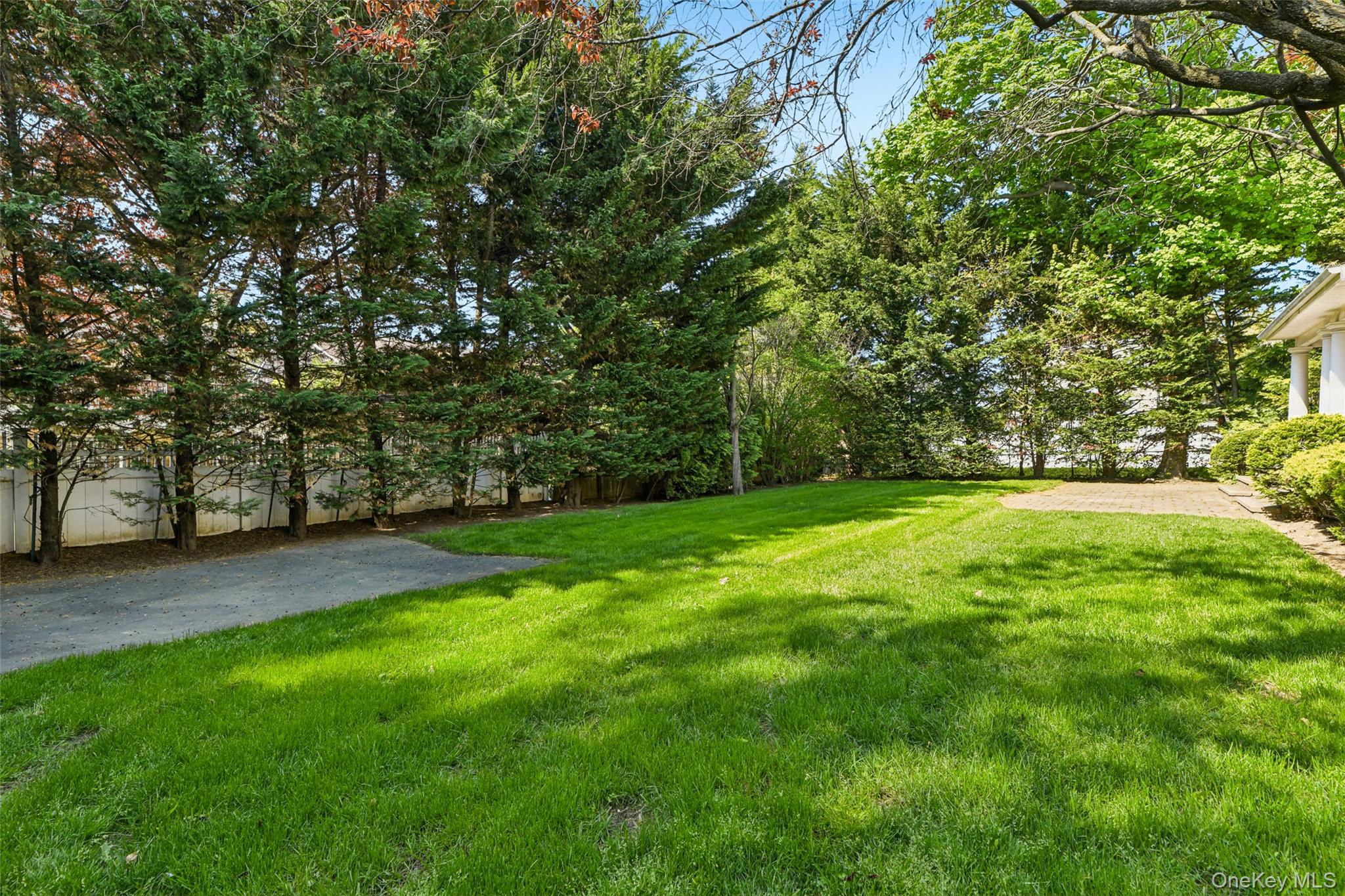 111 Palmyra Avenue Property Photo 30