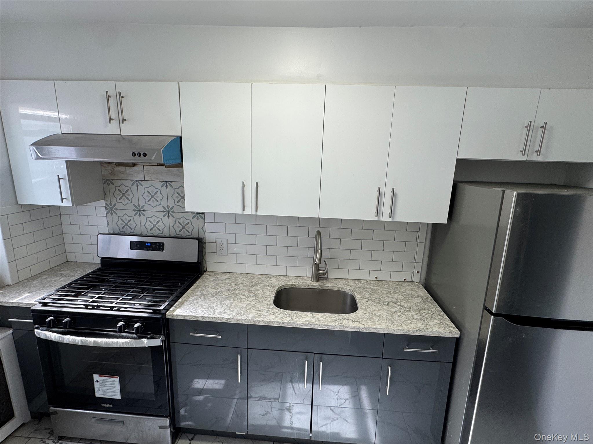 144-44 38th Avenue 4c Property Photo 3