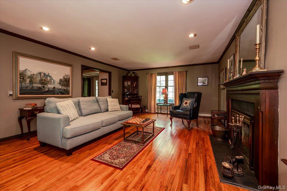 2 Richard Lane Property Photo 6