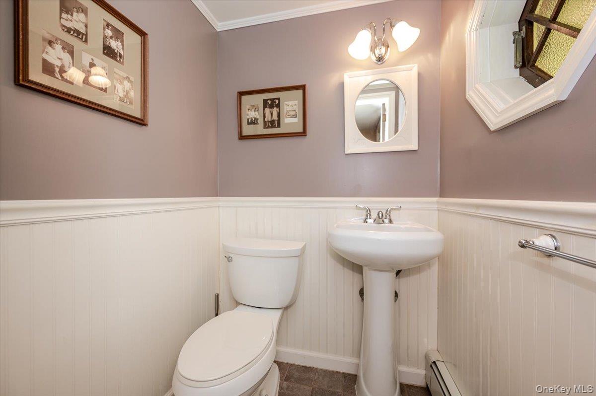 2 Richard Lane Property Photo 8