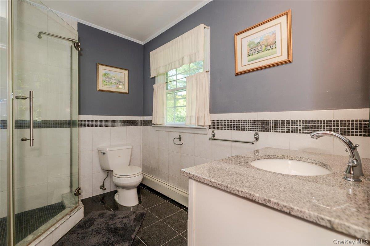 2 Richard Lane Property Photo 21