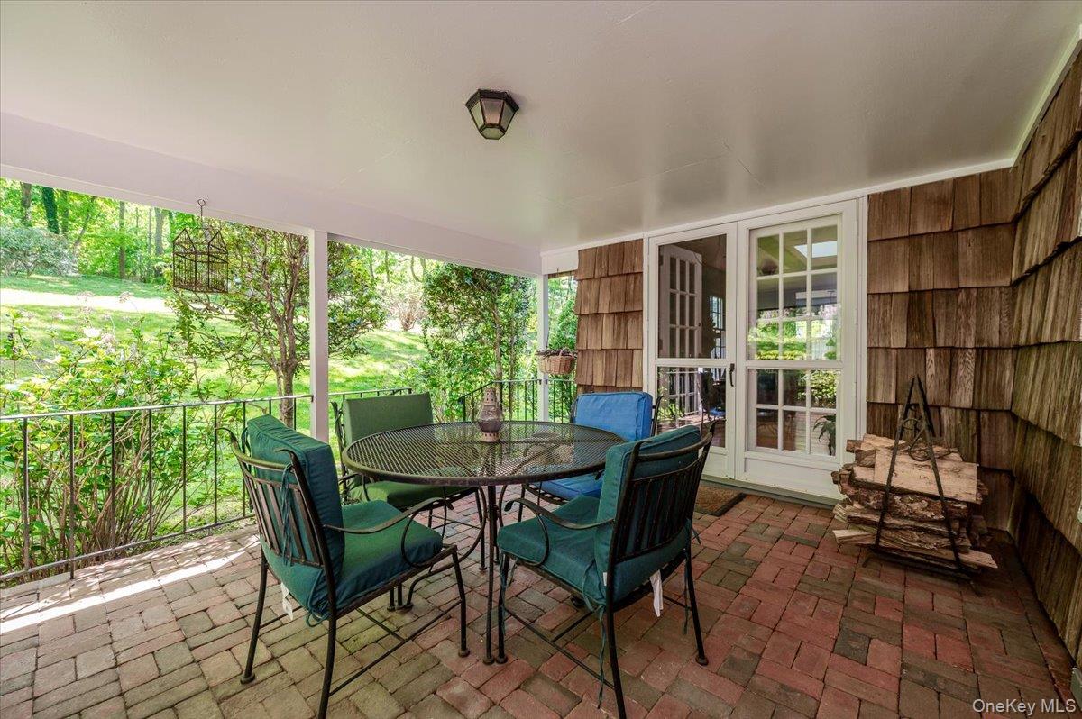 2 Richard Lane Property Photo 27