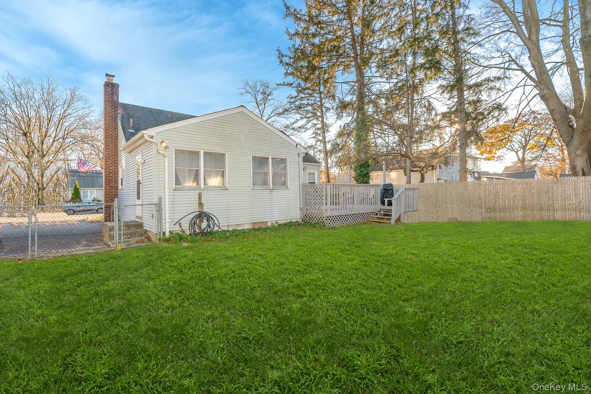 116 E 13th Street Property Photo 4