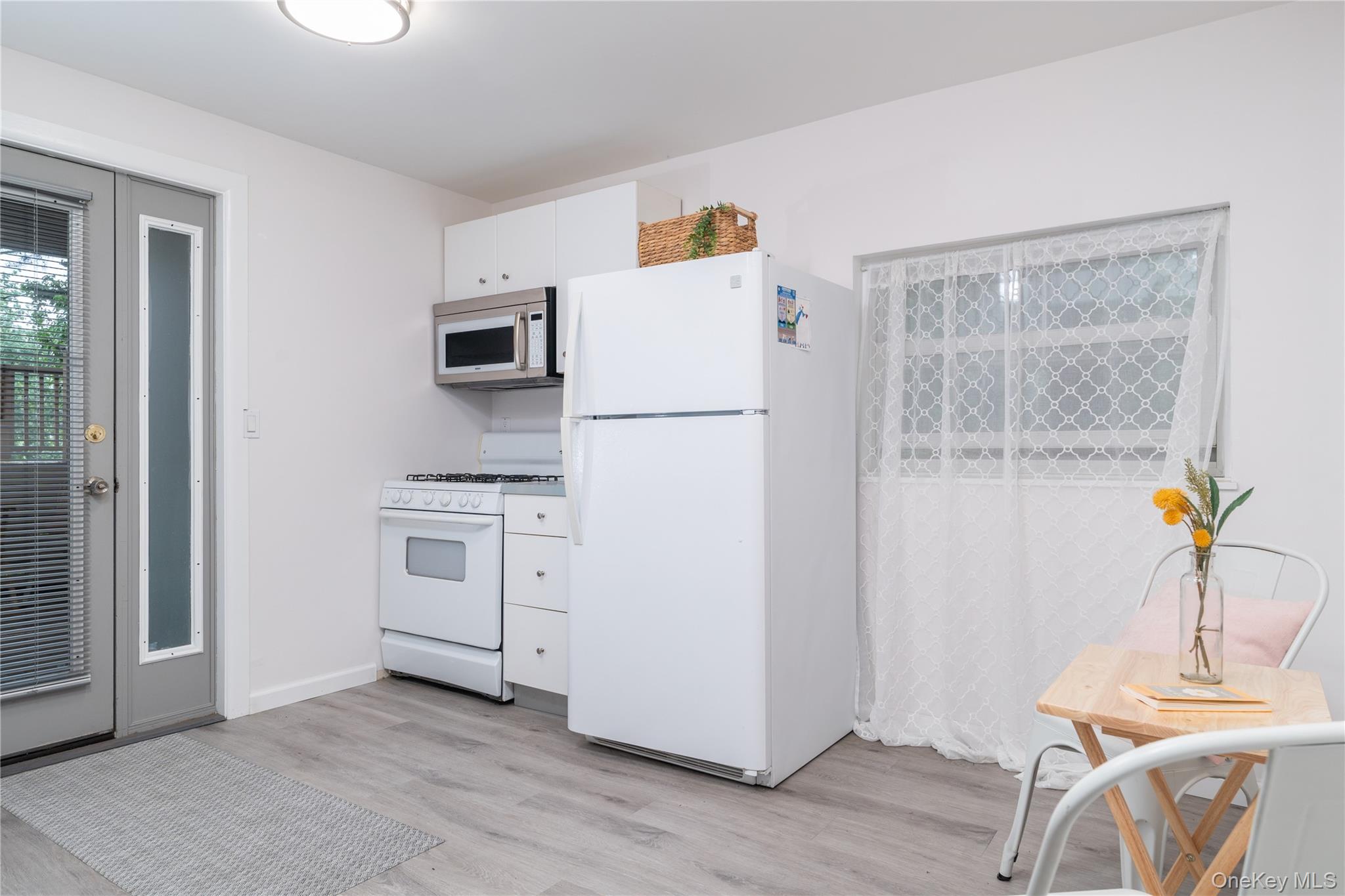 1095 Route 9w Property Photo 6