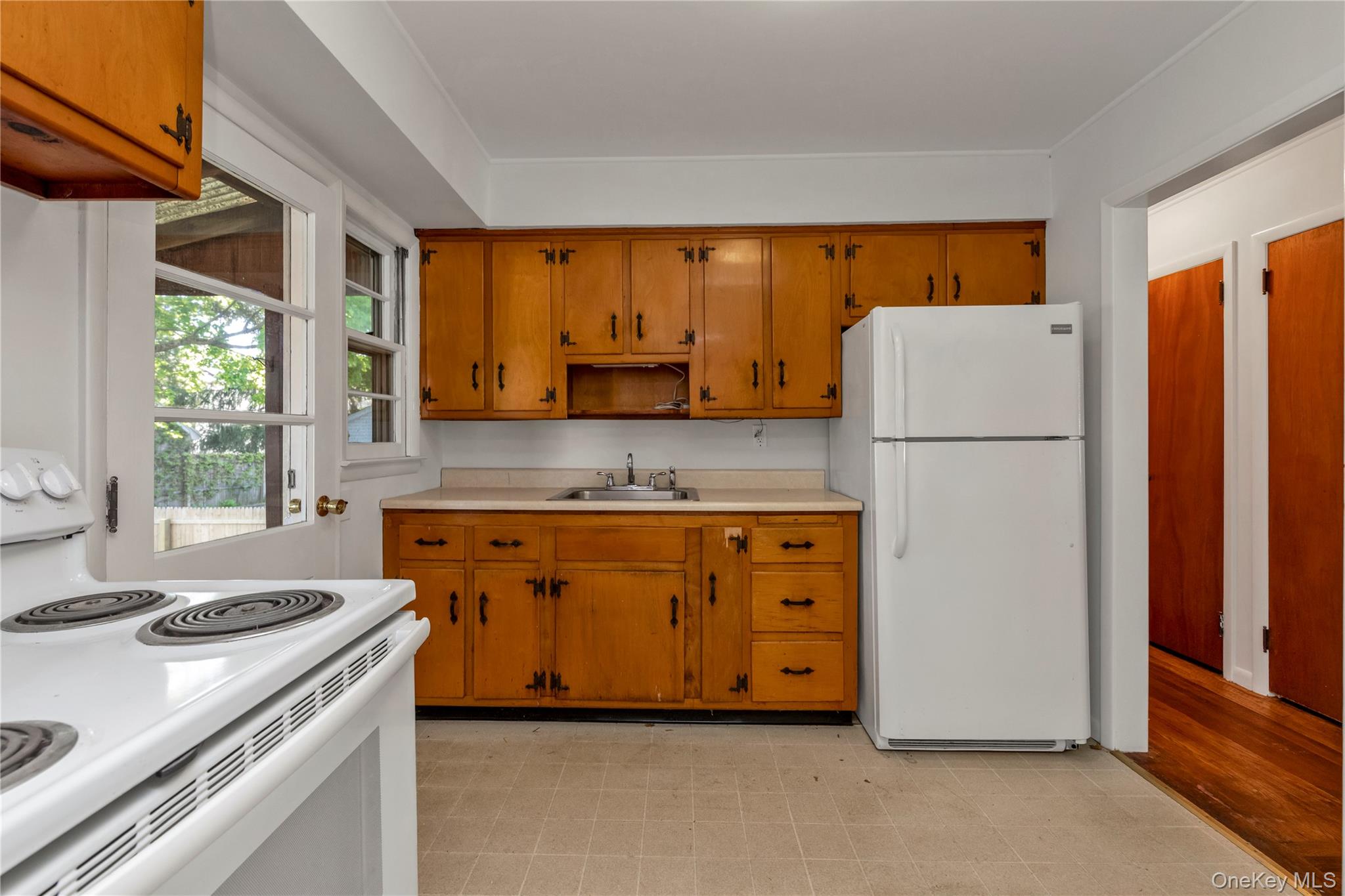 65 Grant Avenue Property Photo 12