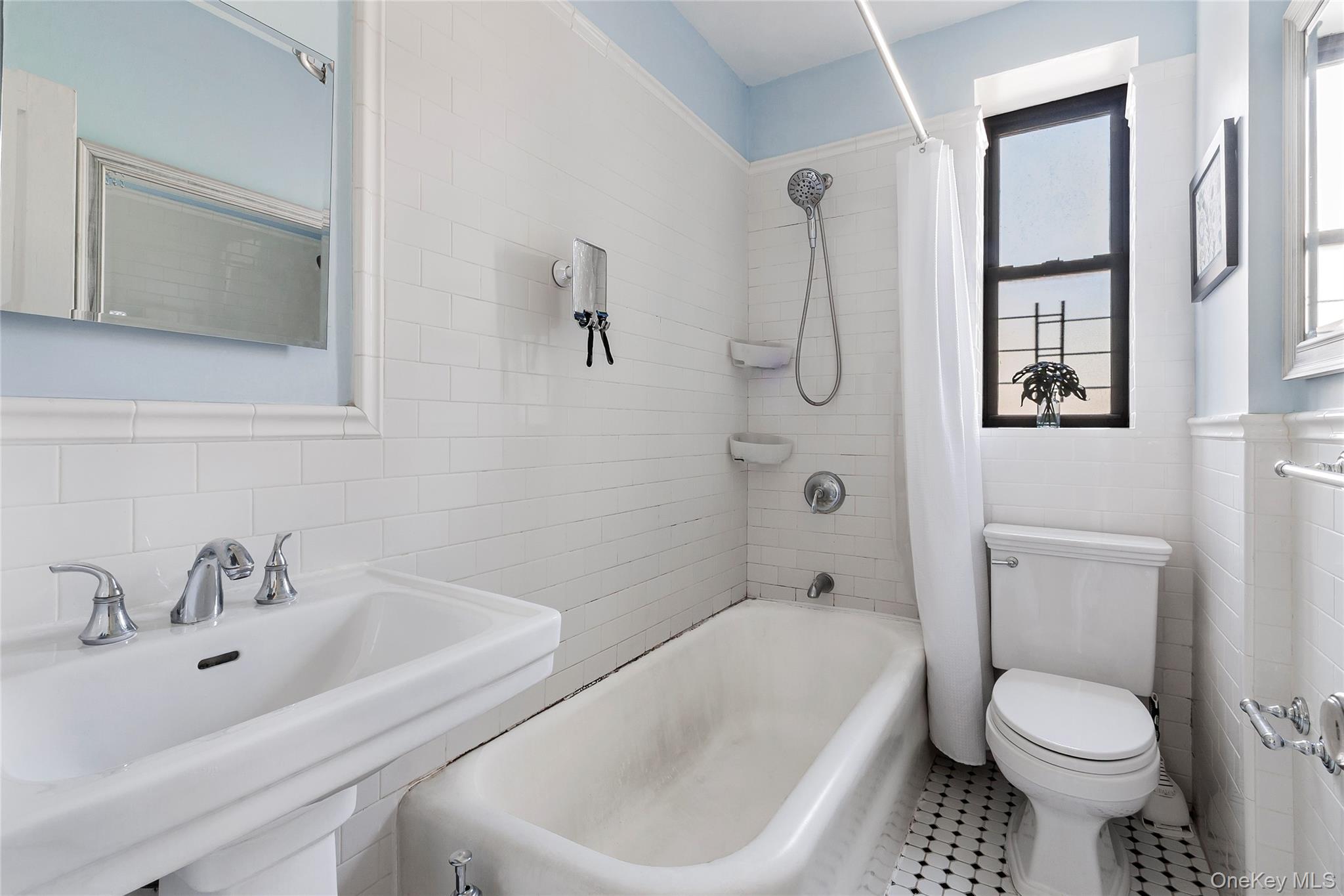 4414 Cayuga Avenue 1d Property Photo 7