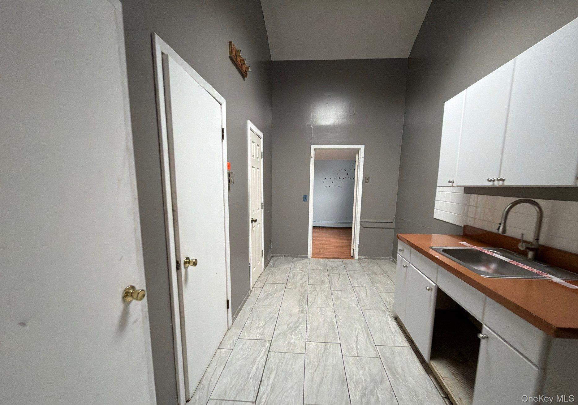 209 Moffitt Boulevard Property Photo 12
