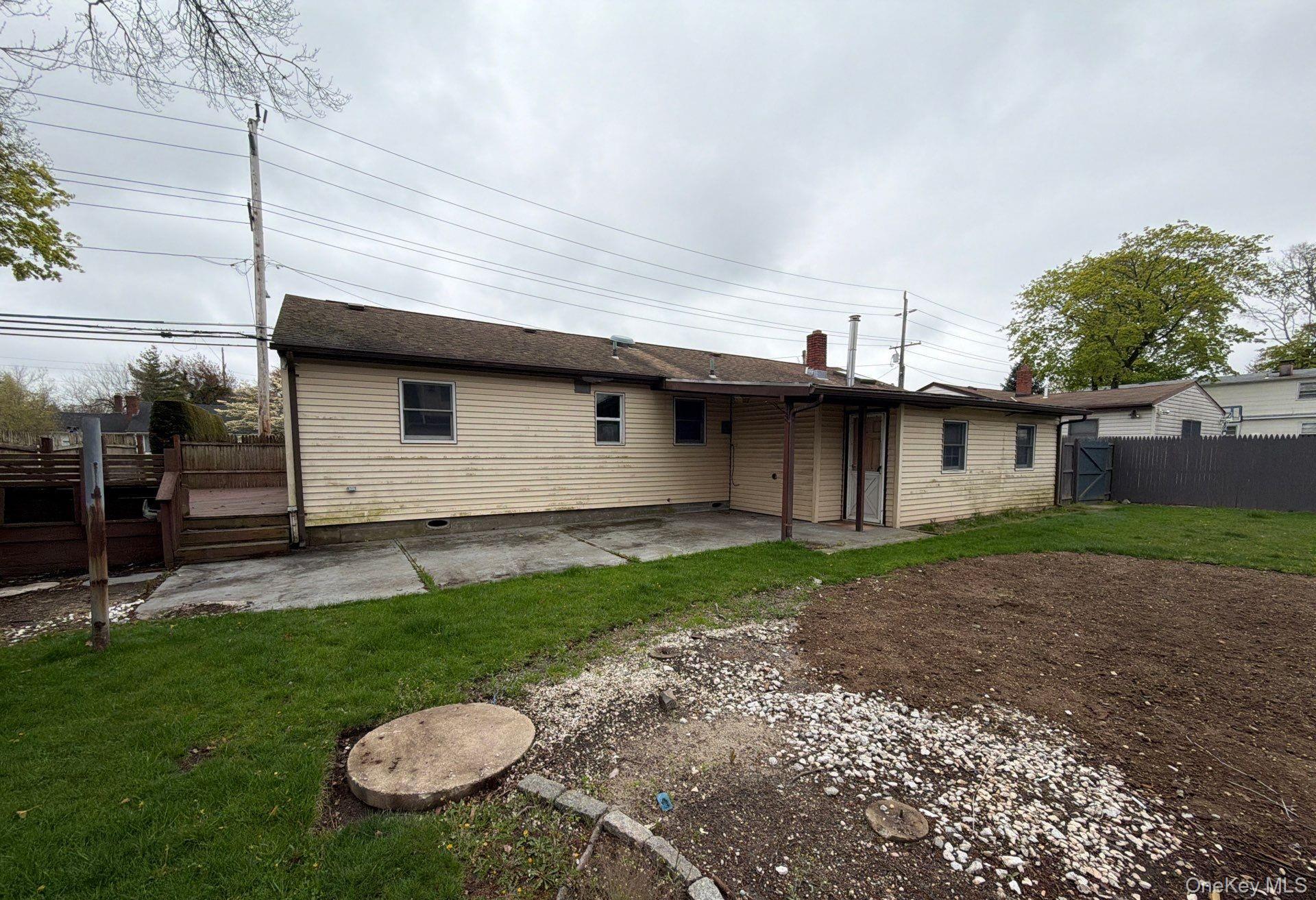 209 Moffitt Boulevard Property Photo 16