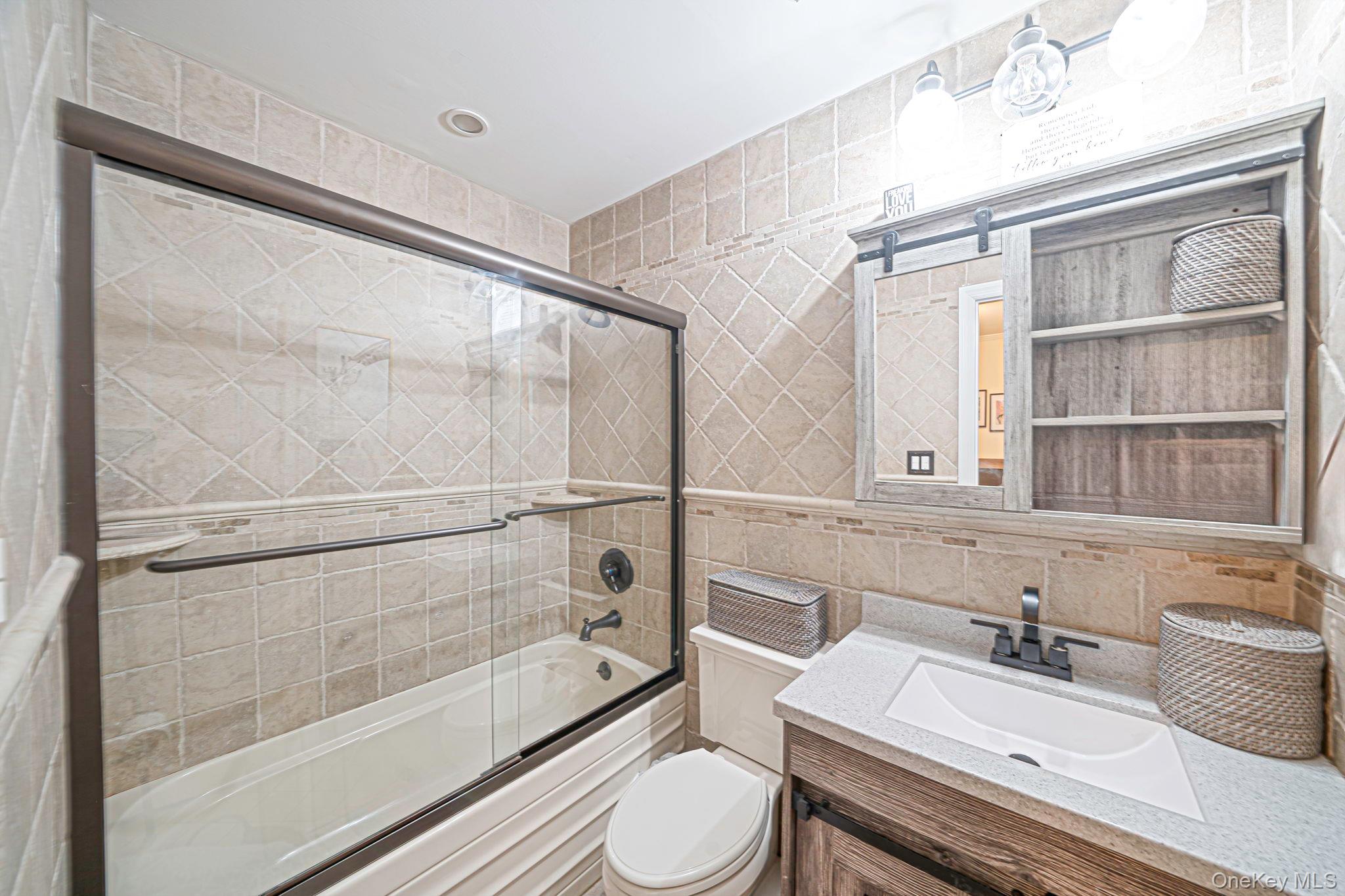 35 Jeremy Circle Property Photo 11
