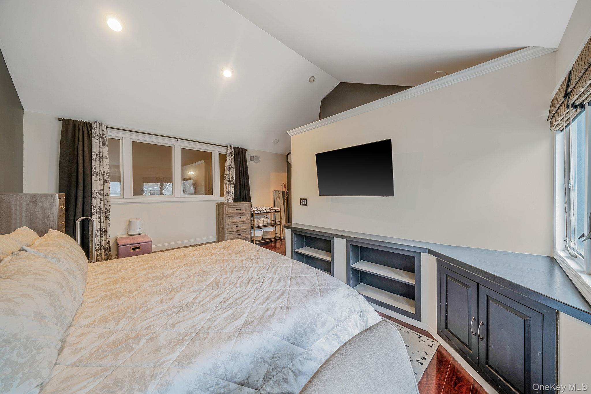 35 Jeremy Circle Property Photo 16