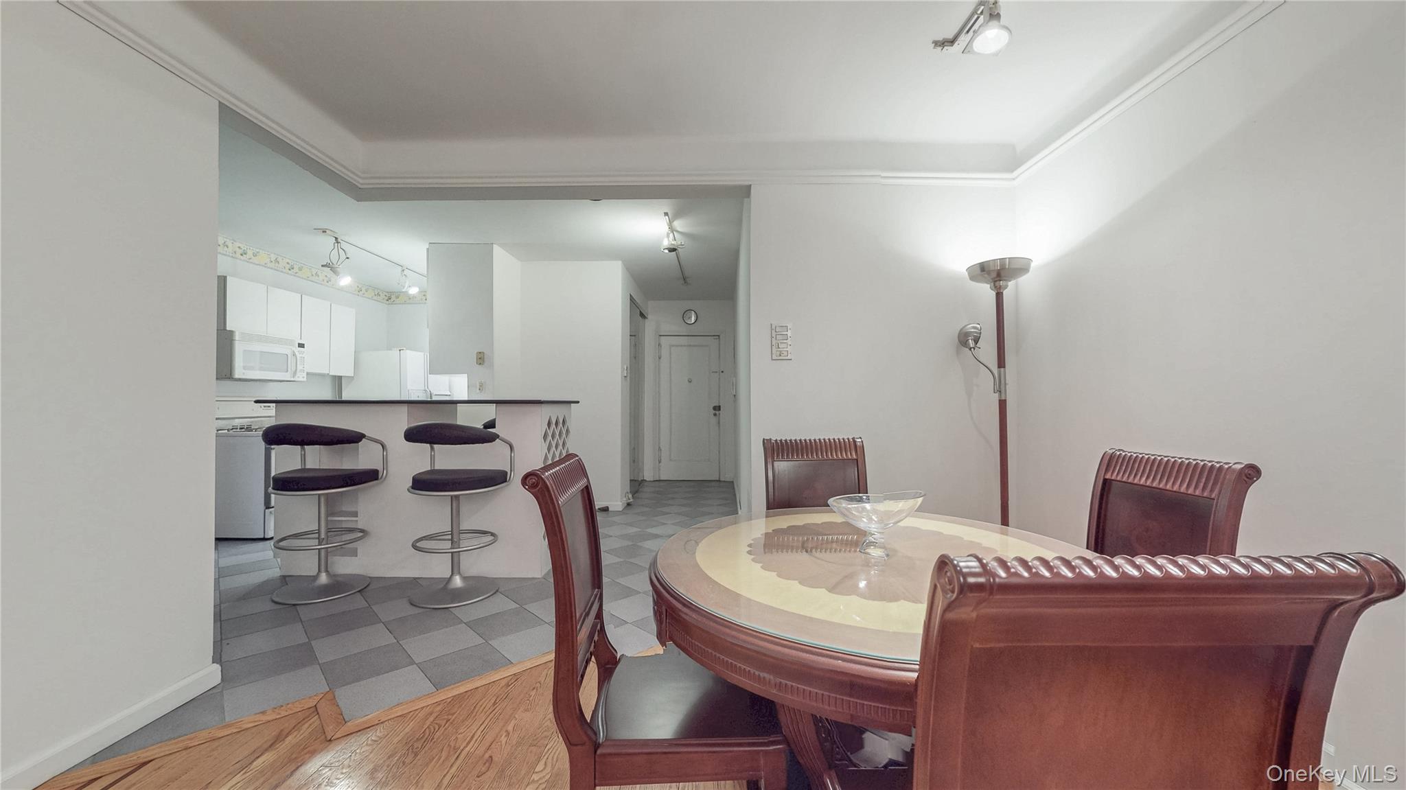 109-14 Ascan Avenue 1d Property Photo 9