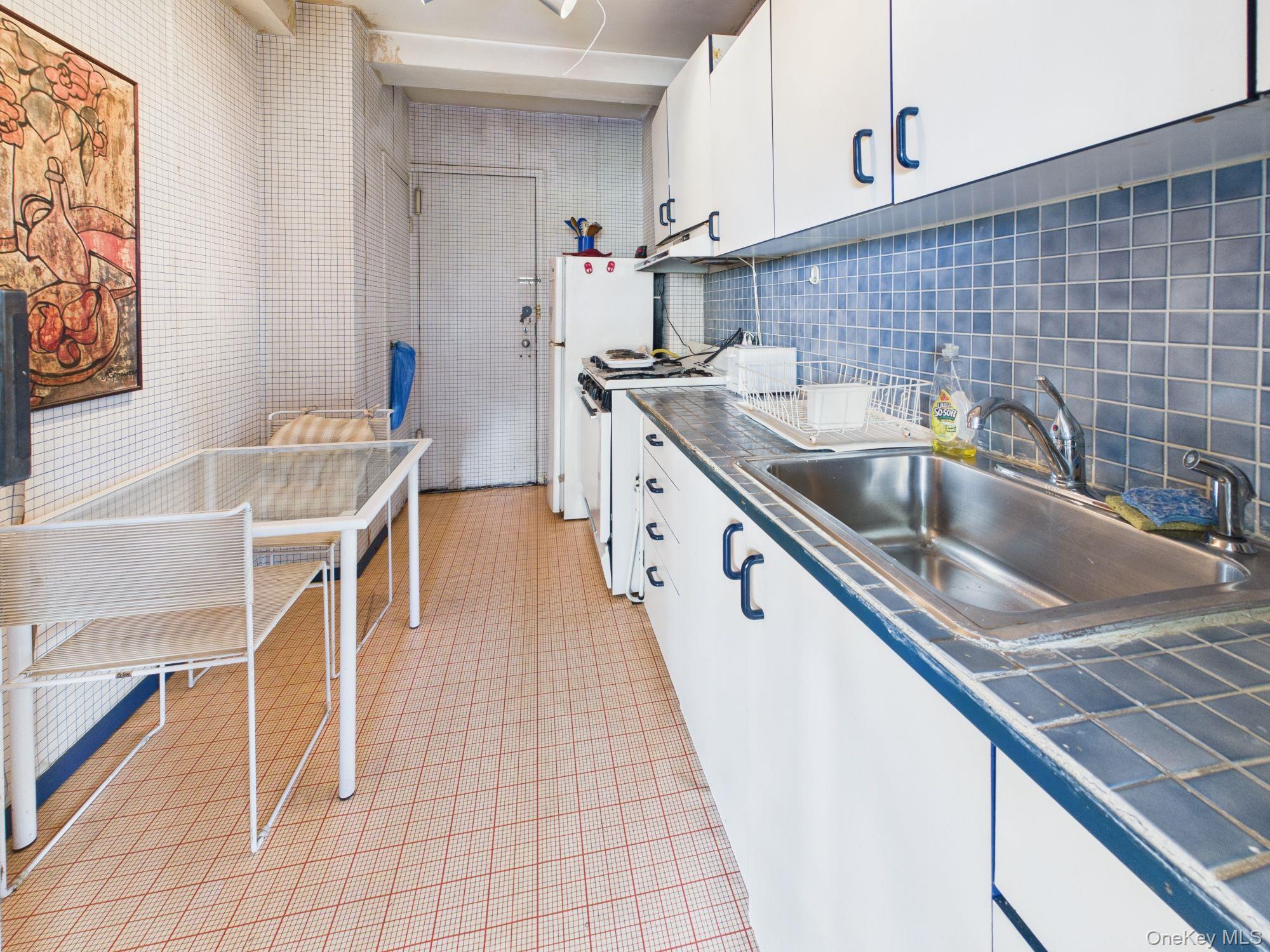 2 Fordham Hill Oval Unit 9g Property Photo 9