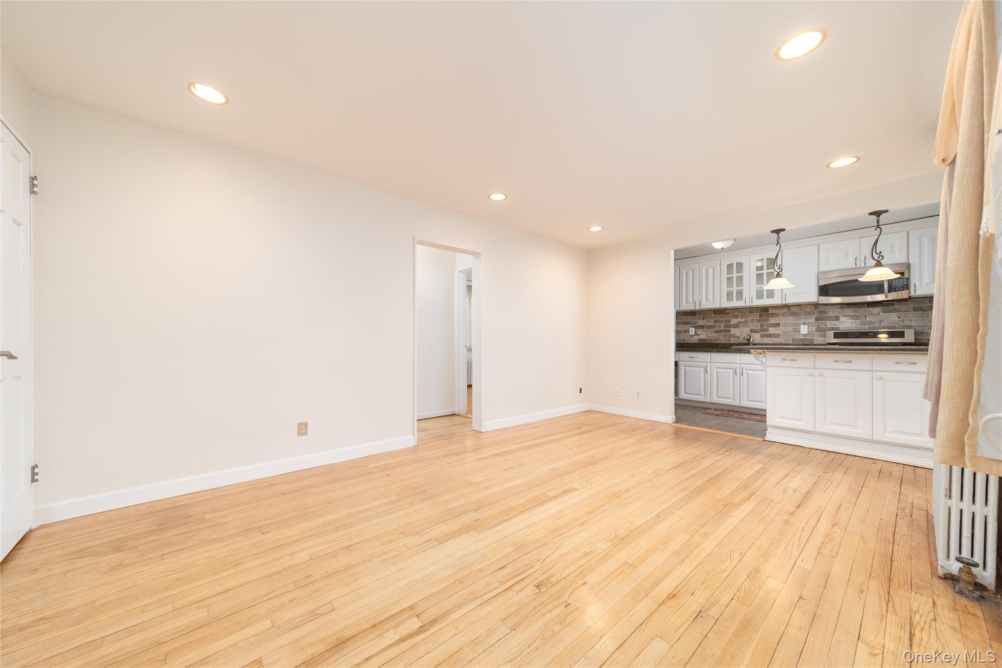 67-58 223 Place Lower Property Photo 4