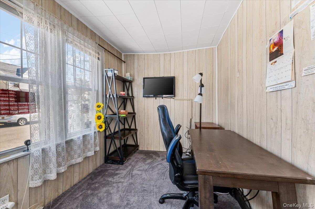 93-22 245th Street Property Photo 3