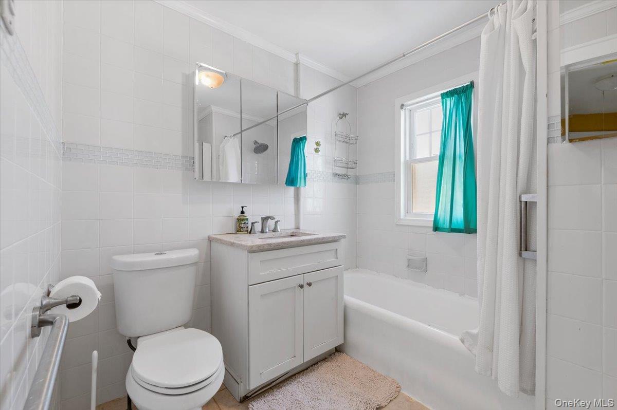 93-22 245th Street Property Photo 20