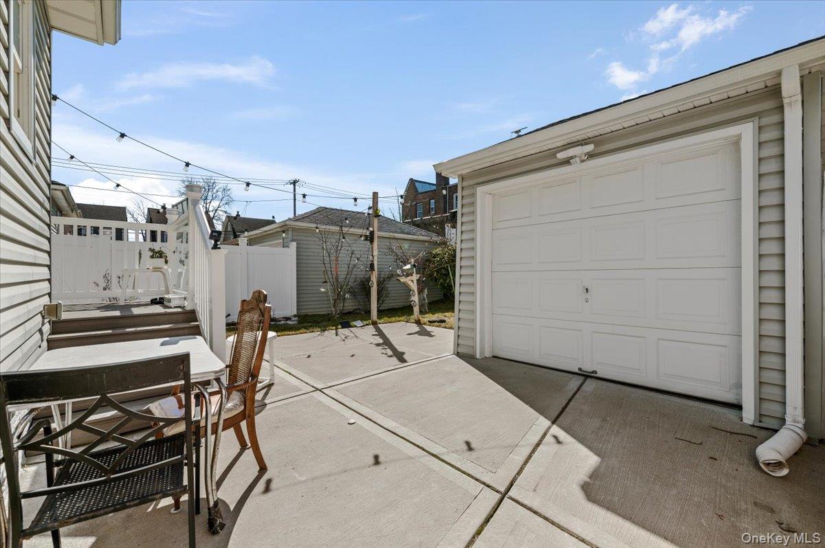 93-22 245th Street Property Photo 27