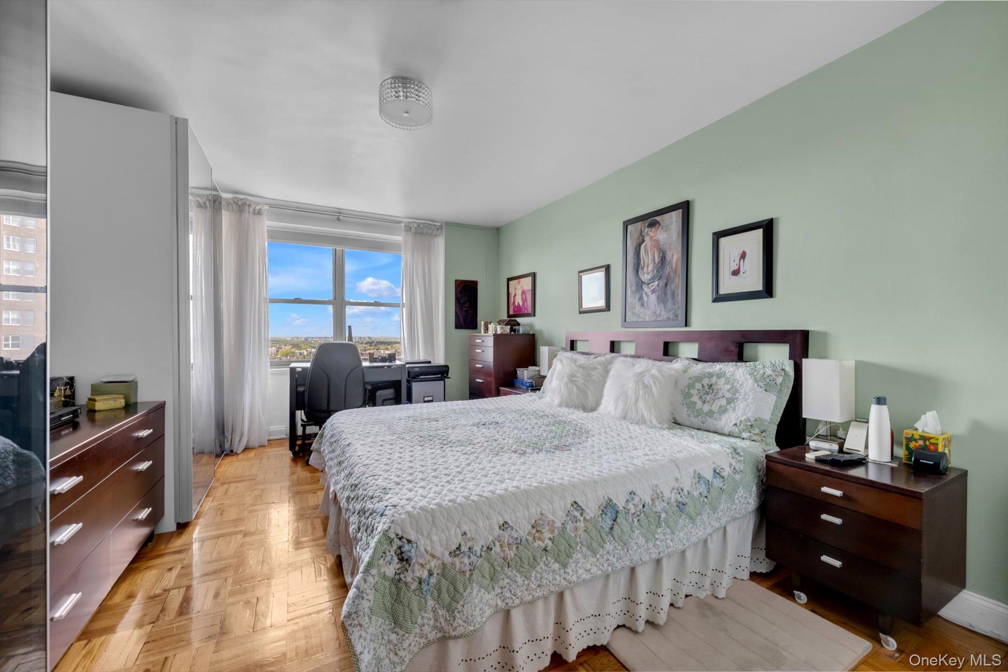 125-10 Queens Boulevard 2009 Property Photo 11