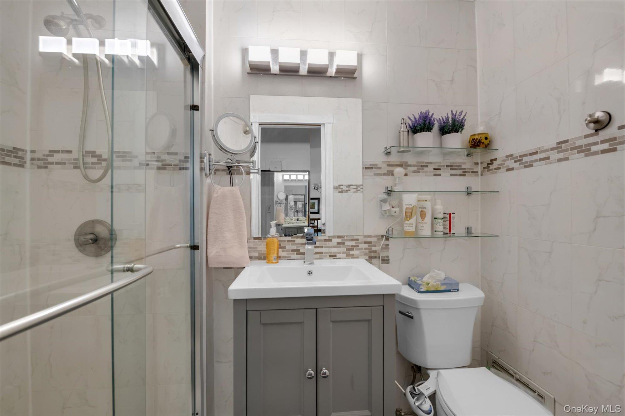 125-10 Queens Boulevard 2009 Property Photo 12