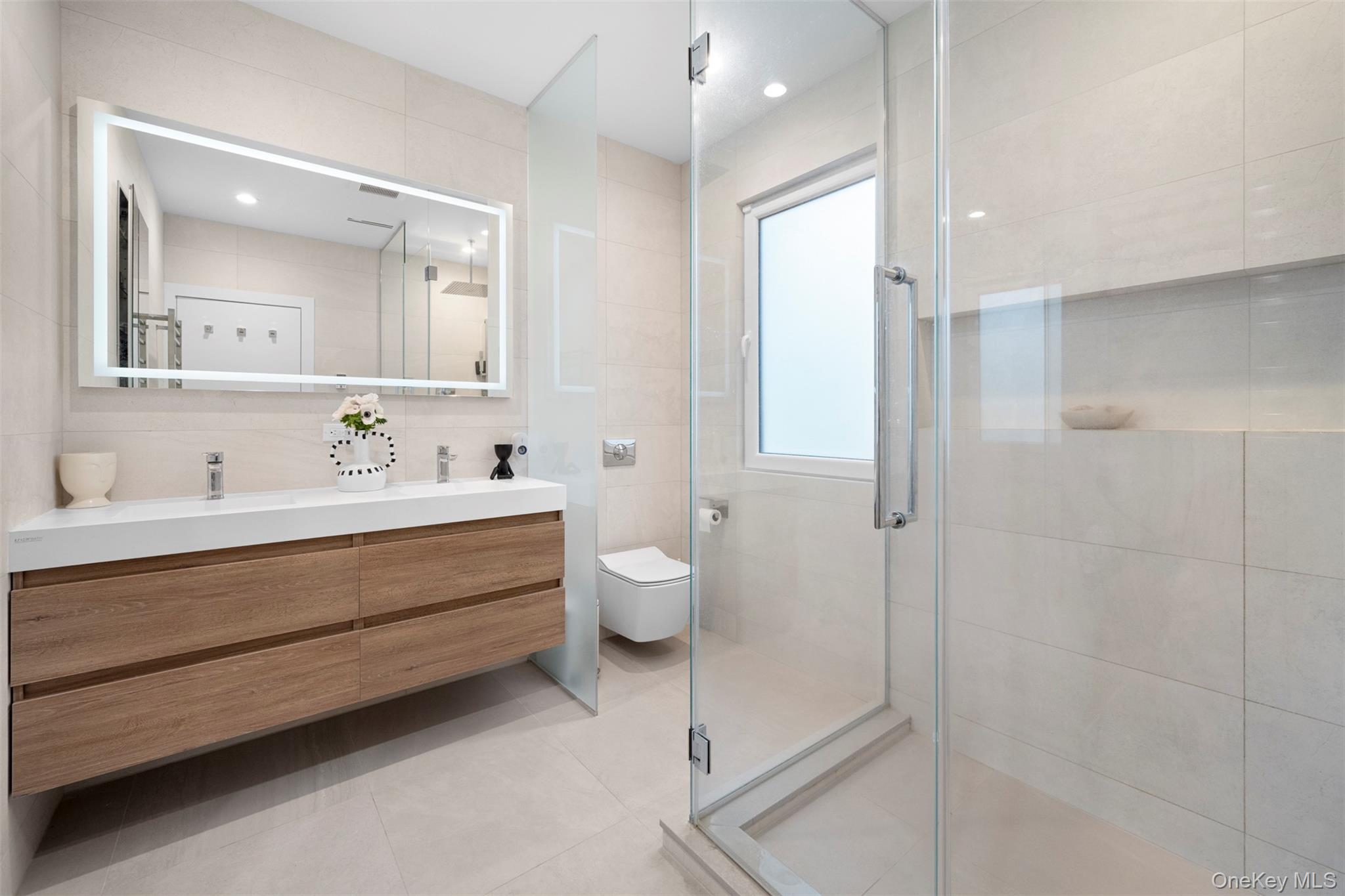 2 Hewlett Place Property Photo 24