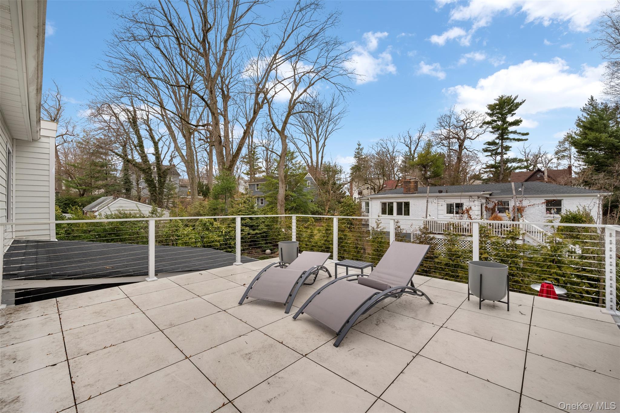 2 Hewlett Place Property Photo 26