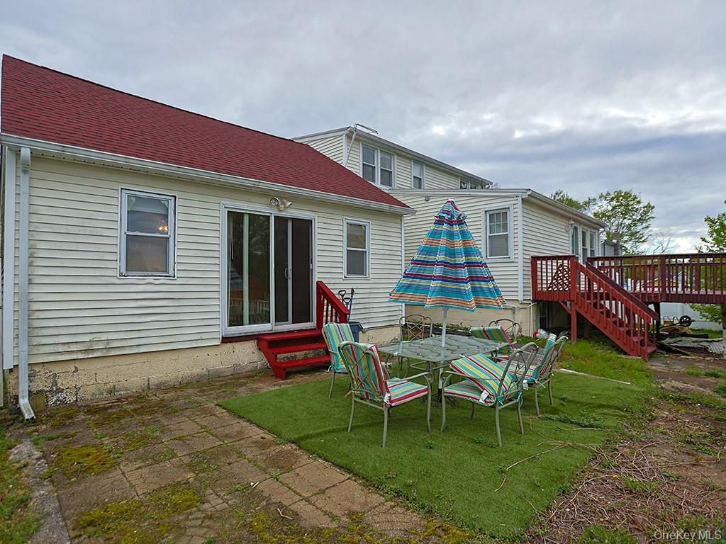 68 Weaver Street Property Photo 37
