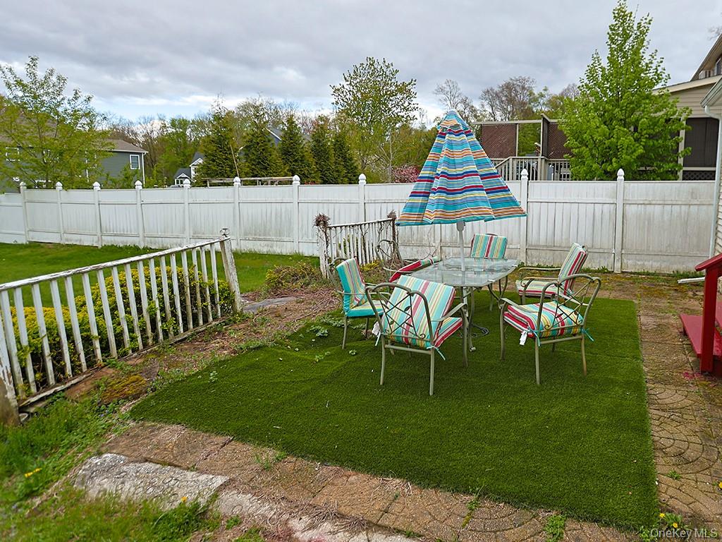 68 Weaver Street Property Photo 39