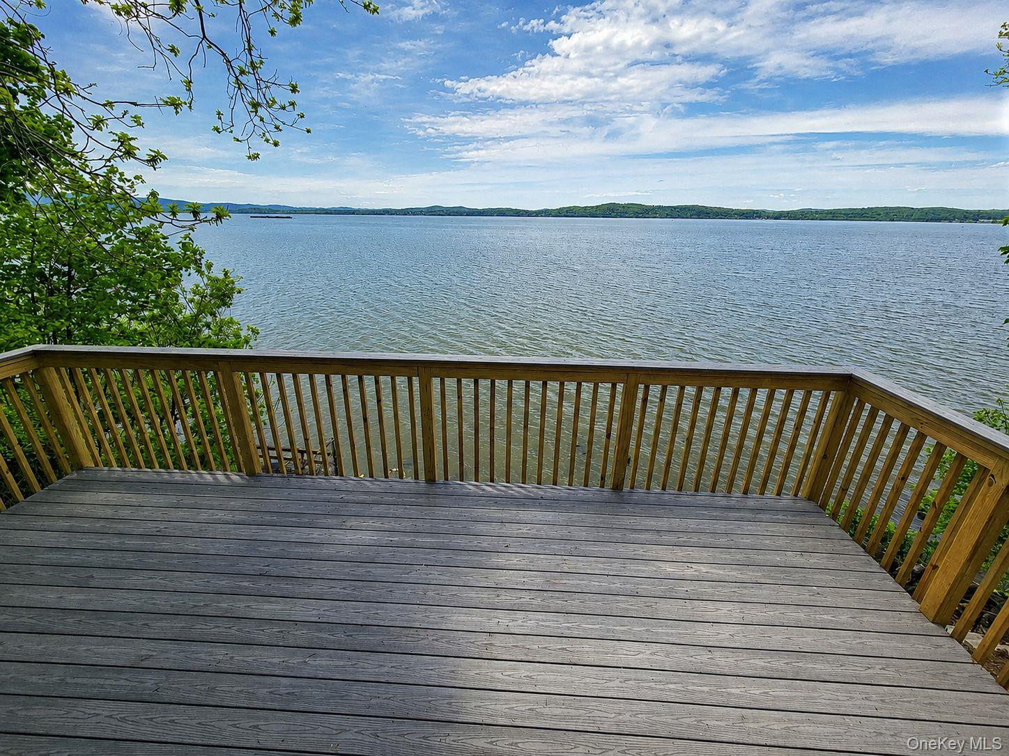 44 Riverside Avenue Property Photo 6