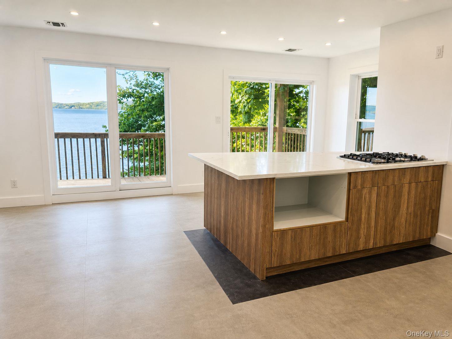 44 Riverside Avenue Property Photo 10