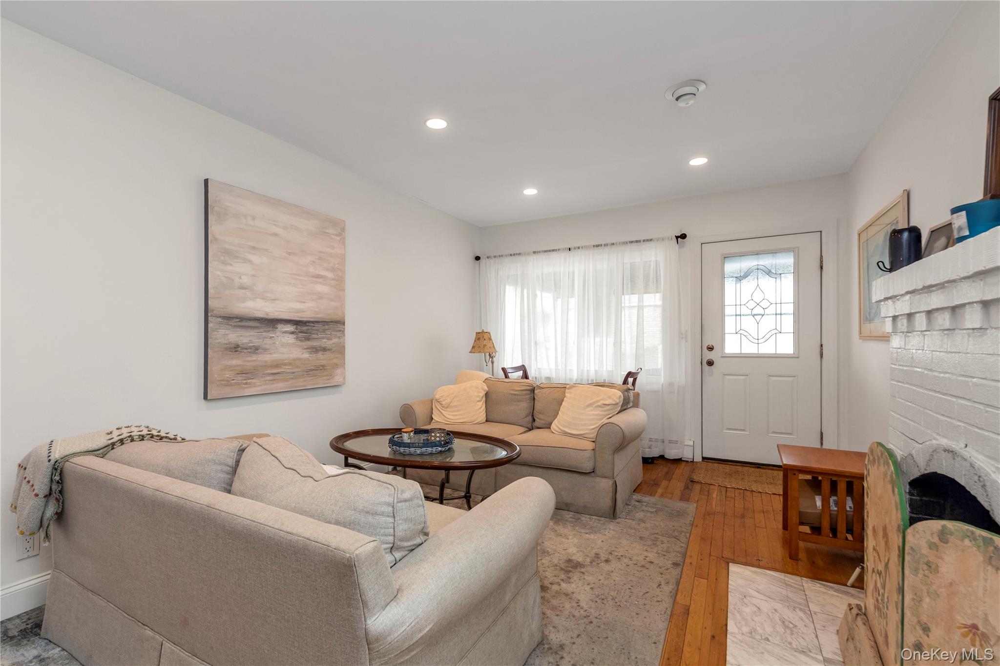 32 Buffalo Avenue Property Photo 5