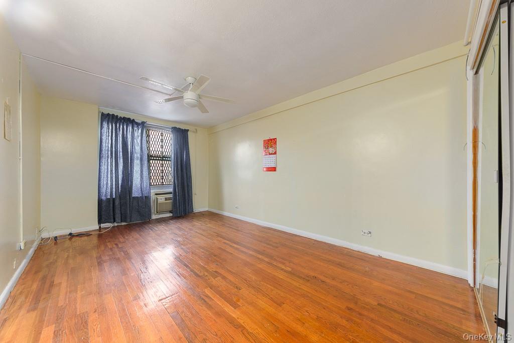 83-25 Vietor Avenue 7-g Property Photo 5
