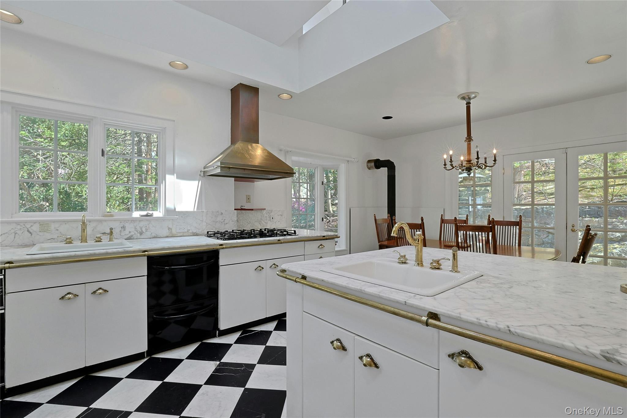 16 Lewis Road Property Photo 19