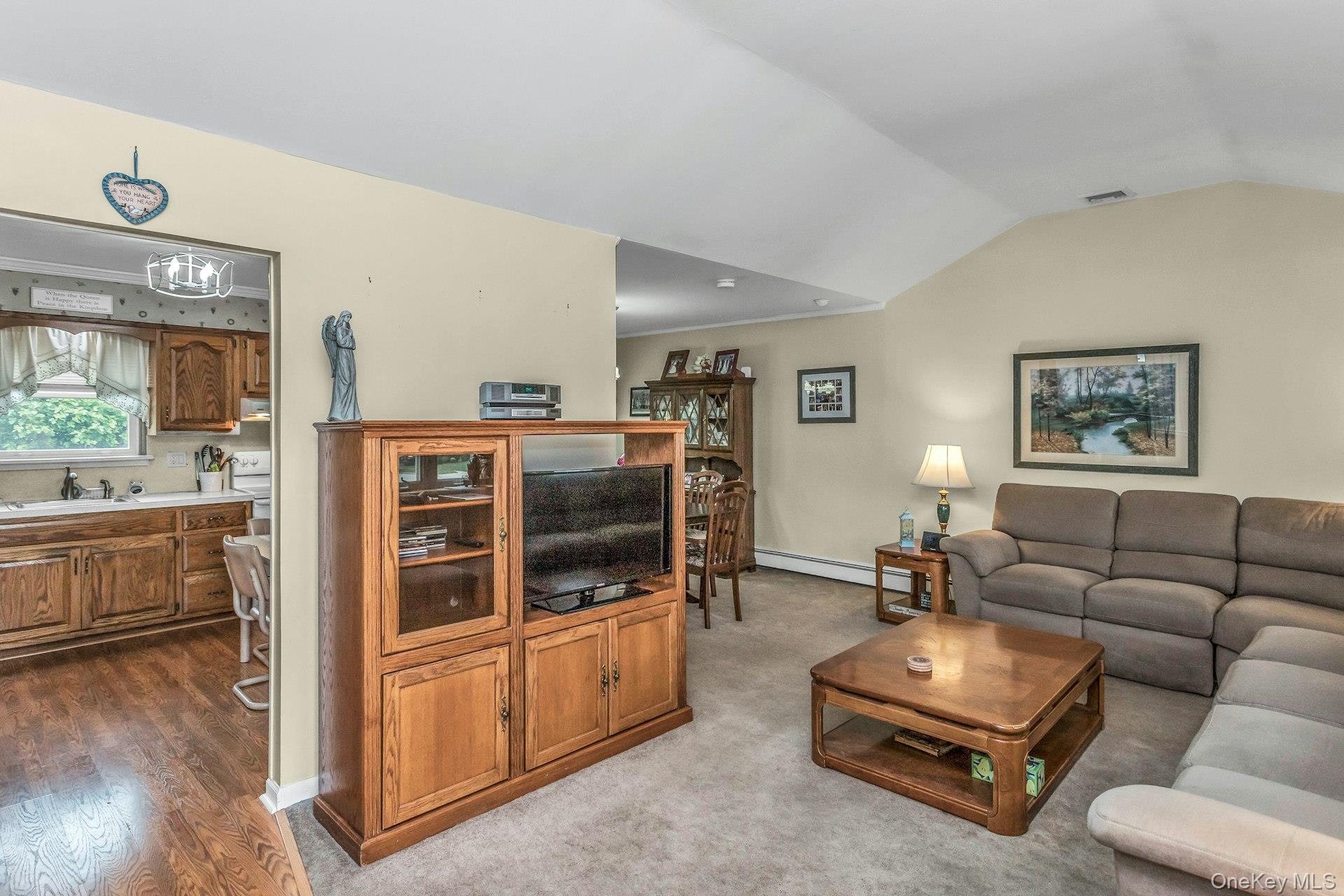 313 Illinois Avenue Property Photo 2
