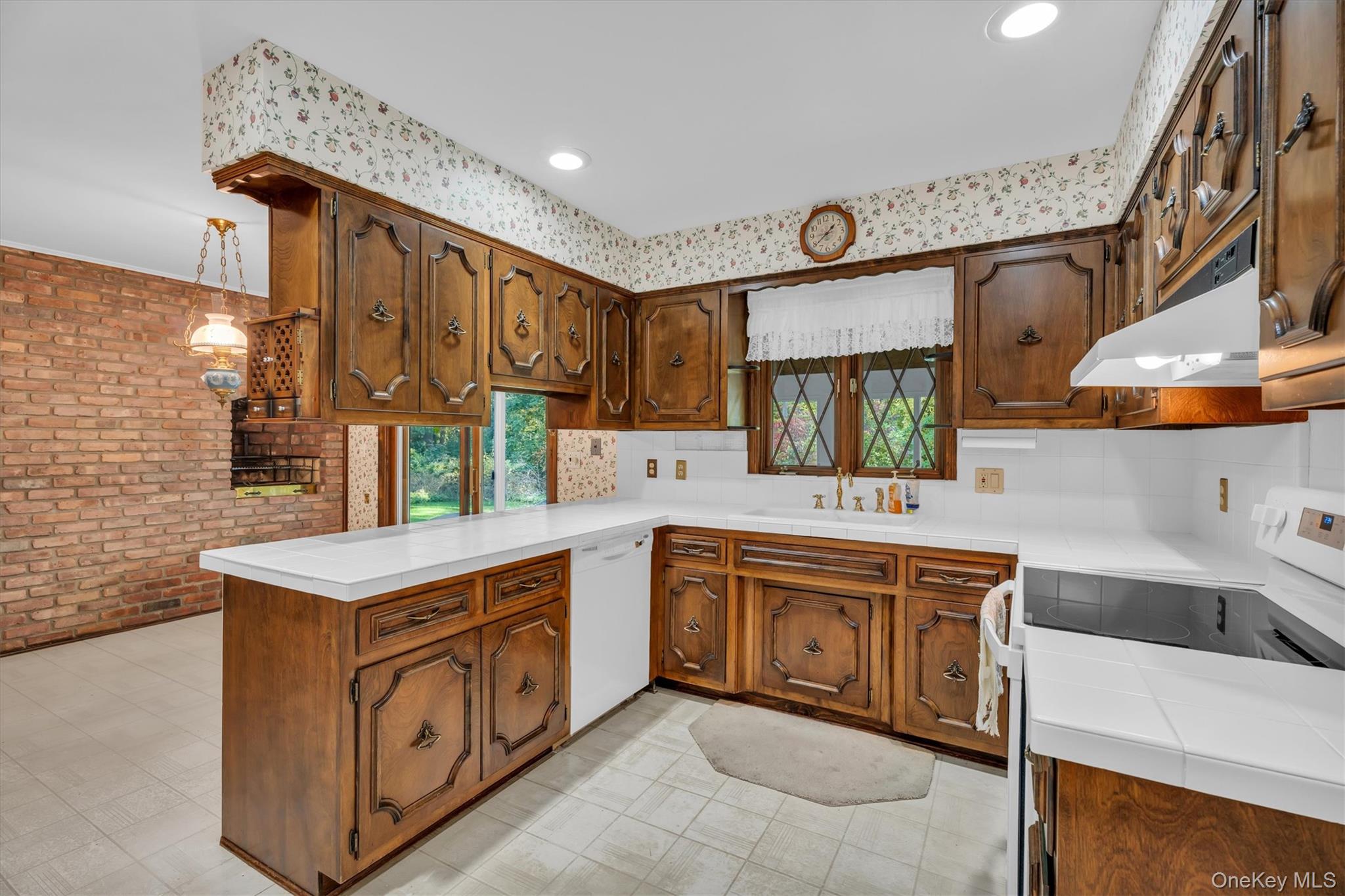 133 Old Field Road Property Photo 4