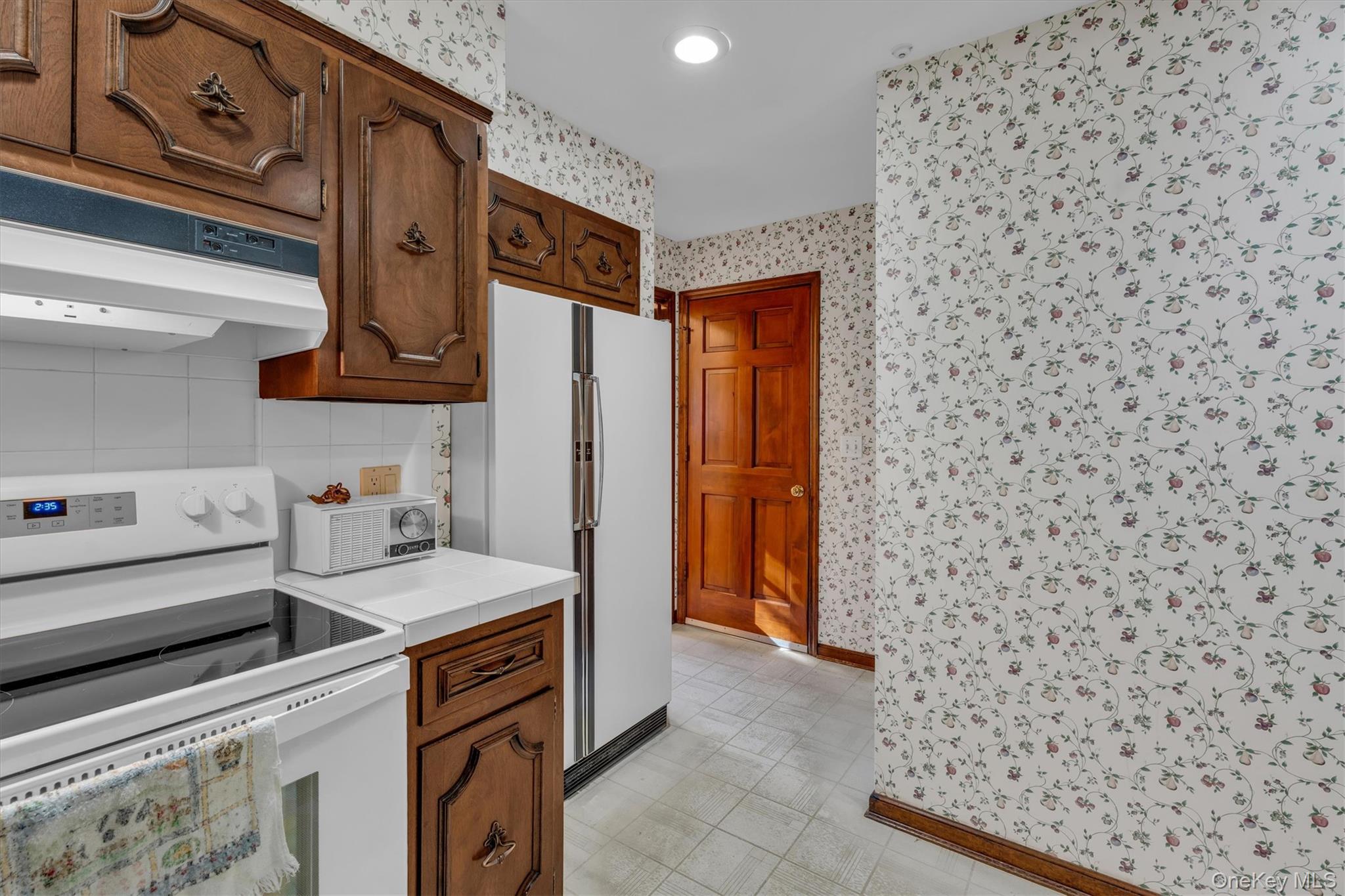 133 Old Field Road Property Photo 6