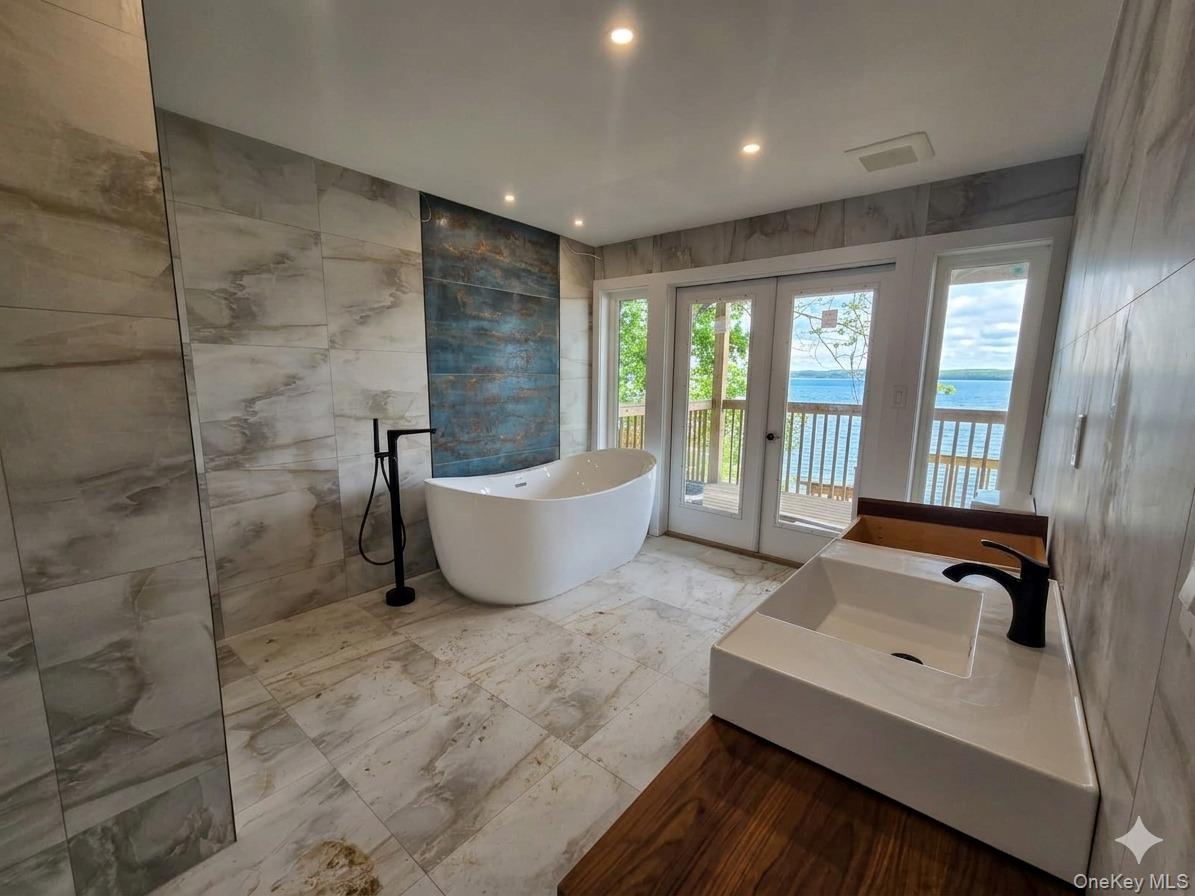 46 Riverside Avenue Property Photo 10