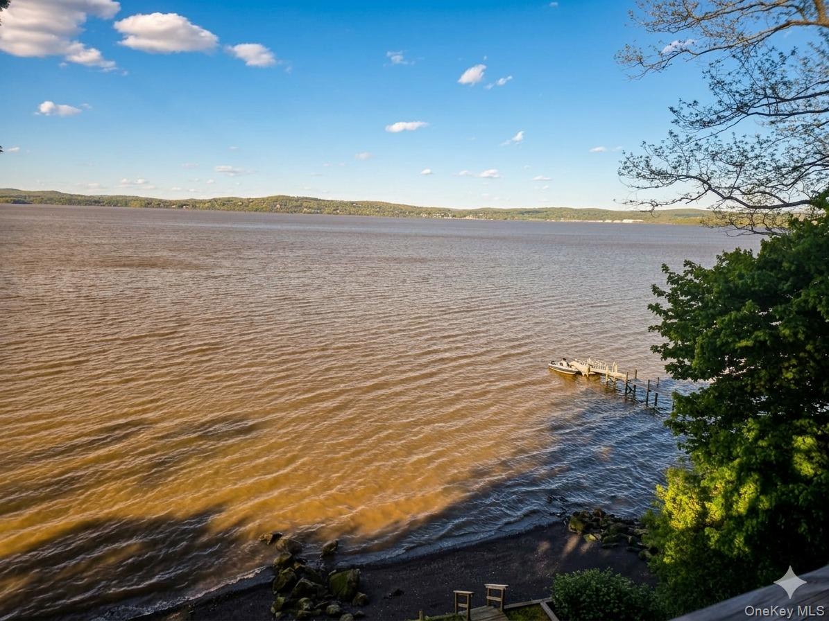 46 Riverside Avenue Property Photo 19