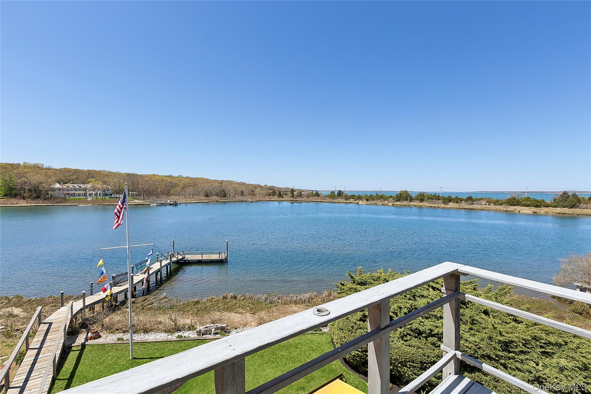 100 Crescent Street Property Photo 14