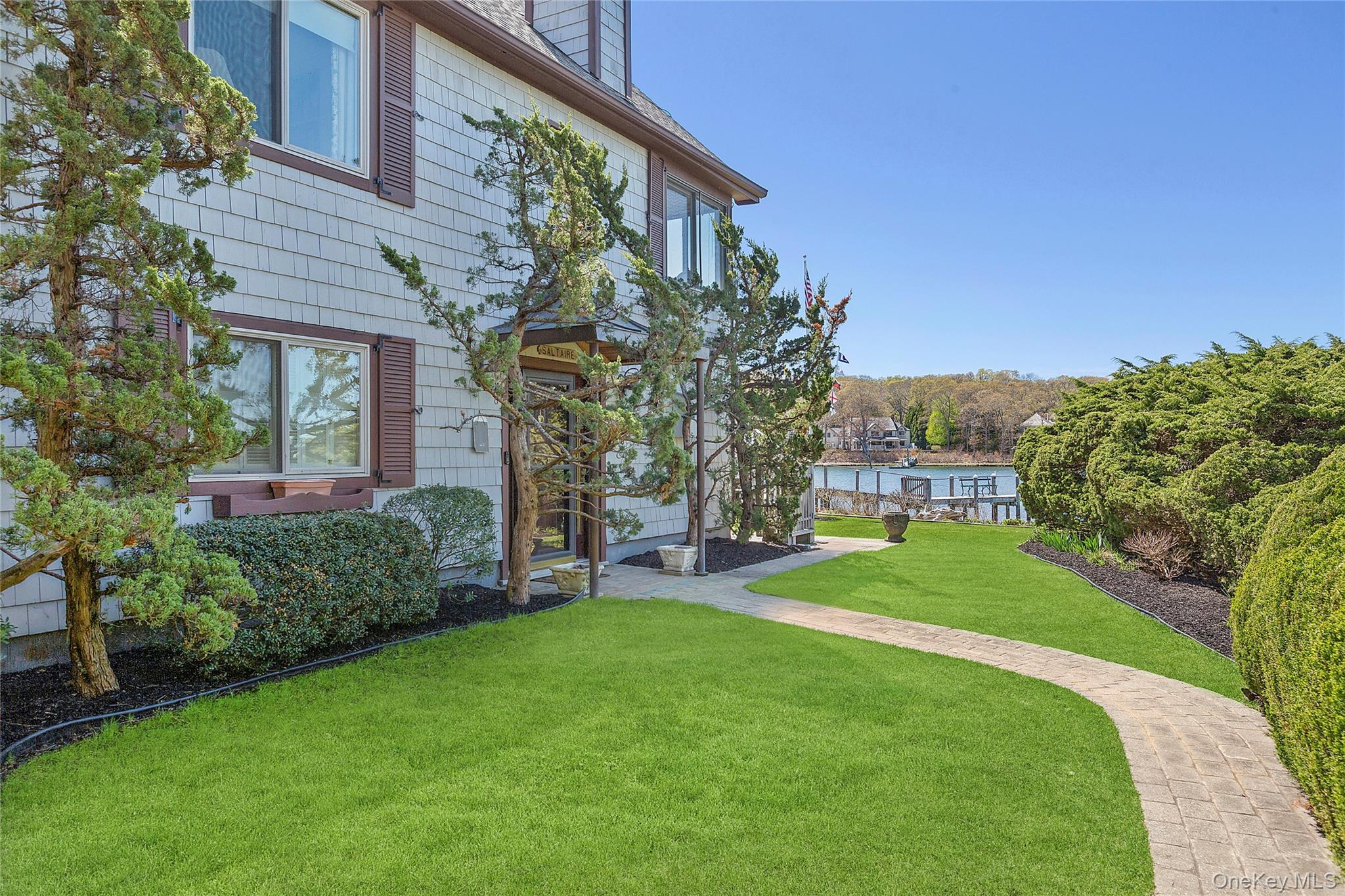 100 Crescent Street Property Photo 16