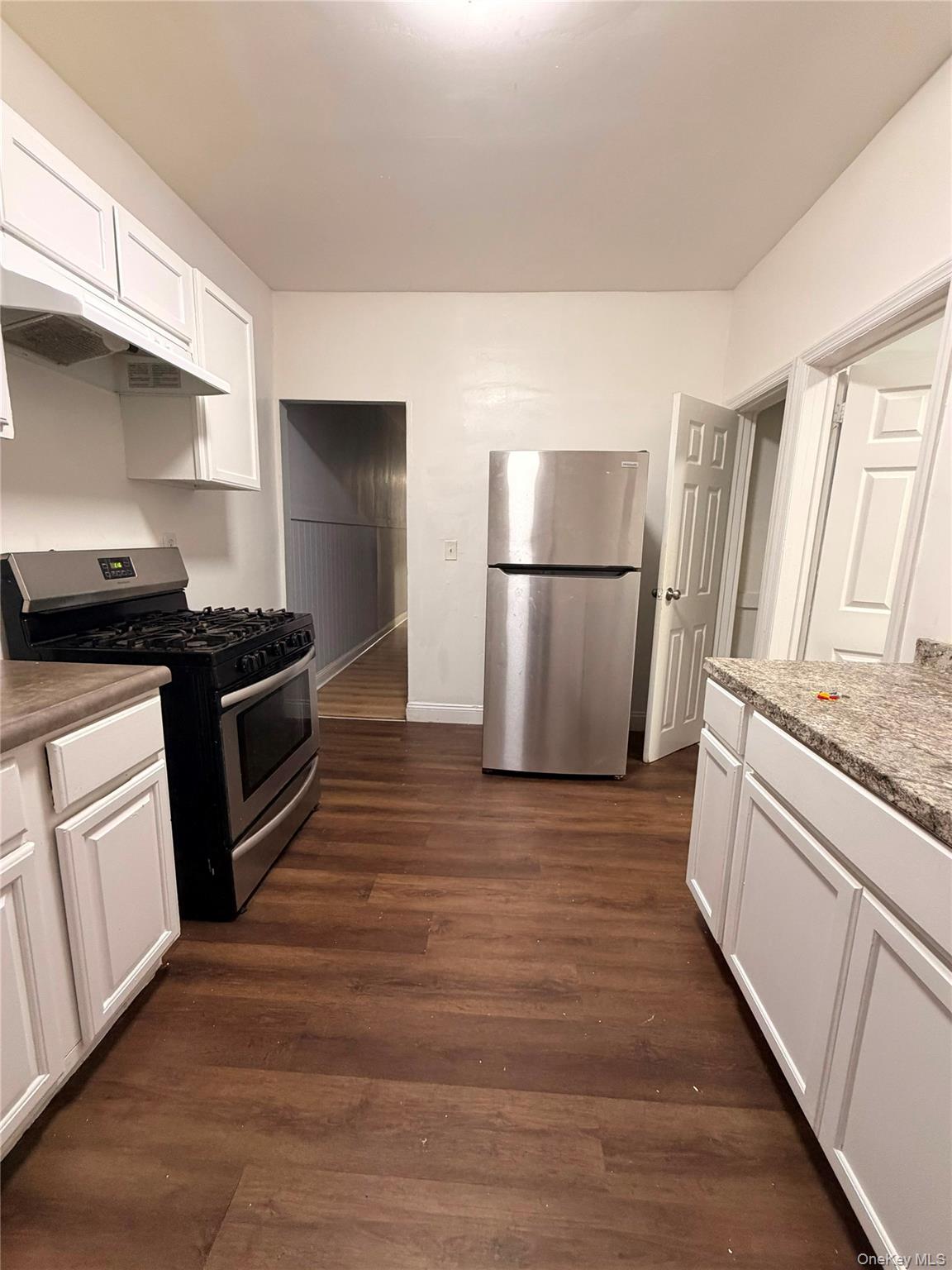 11 Lawrence St 1l Property Photo 6