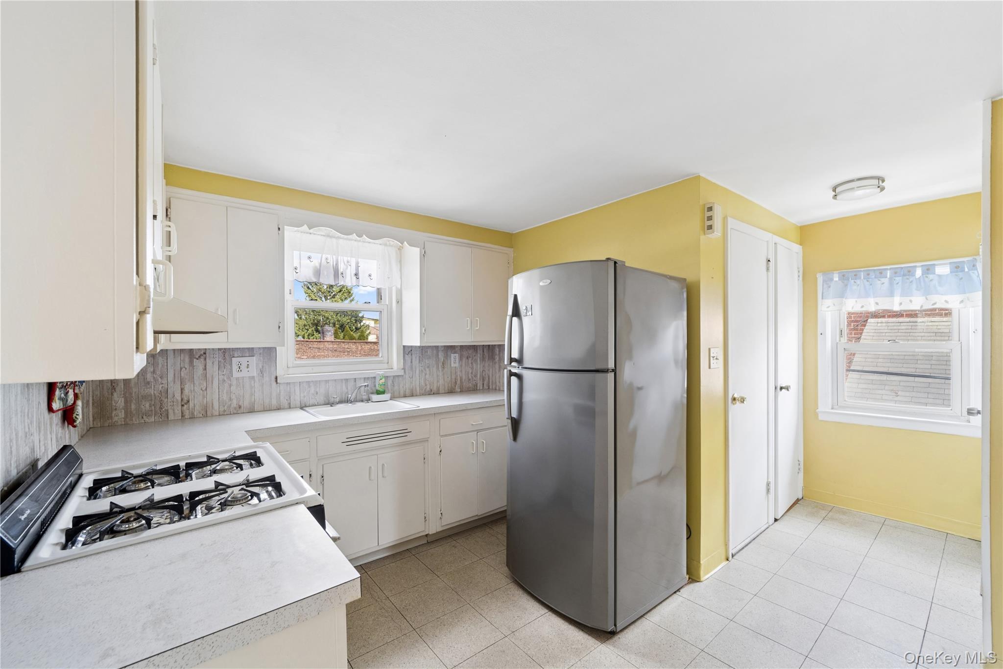 75-01 88th Street Property Photo 44