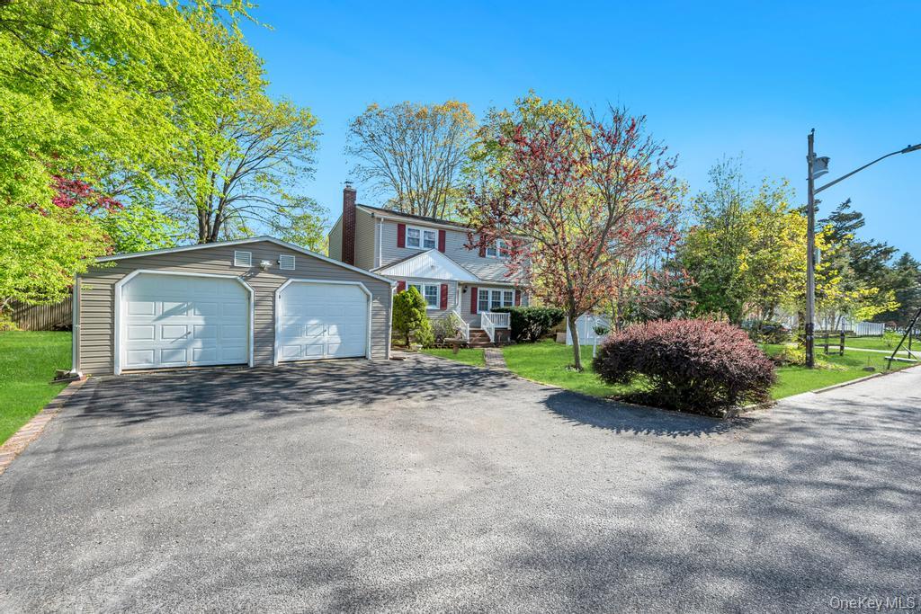 64 Spar Drive Property Photo 1